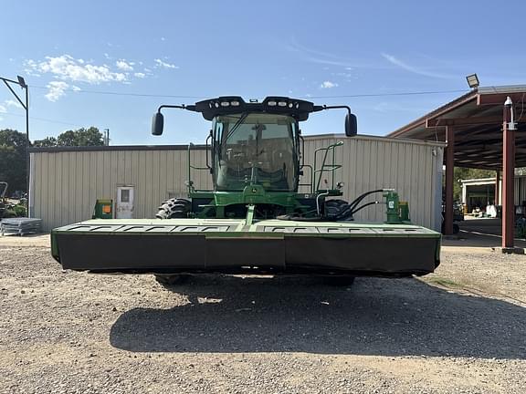 Image of John Deere W235 equipment image 4