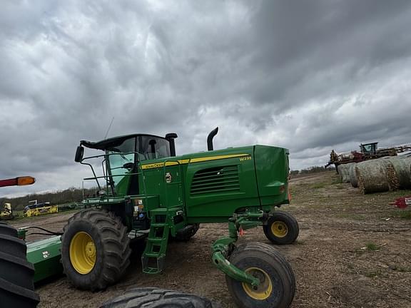 Image of John Deere W235 equipment image 1