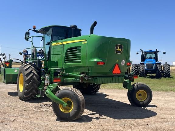 Image of John Deere W235 equipment image 2