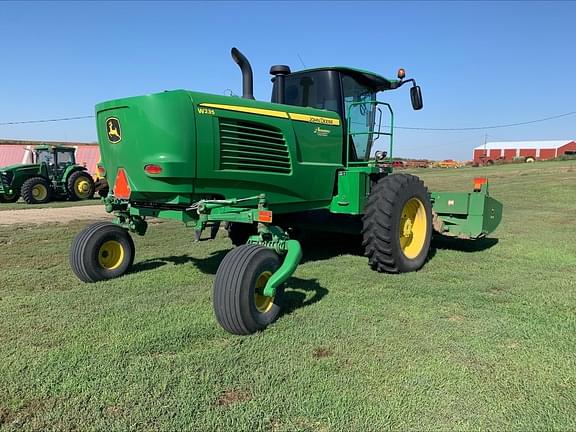 Image of John Deere W235 equipment image 1