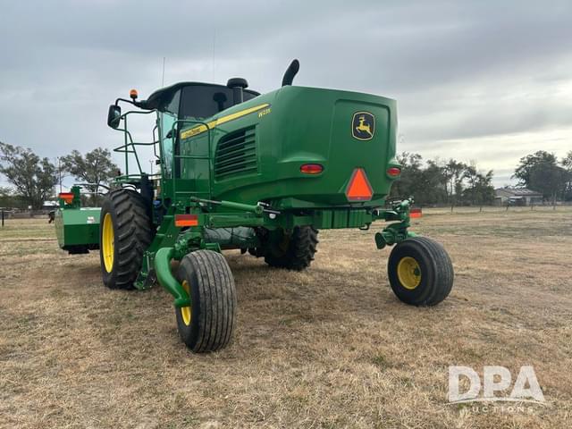 Image of John Deere W235 equipment image 4