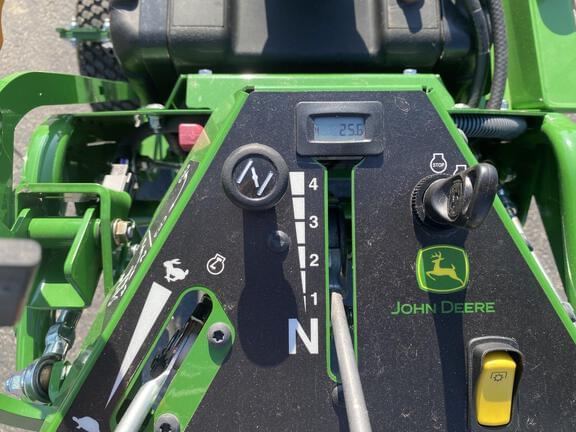 Image of John Deere W36R equipment image 4
