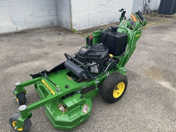 2020 John Deere W36R Equipment Image0