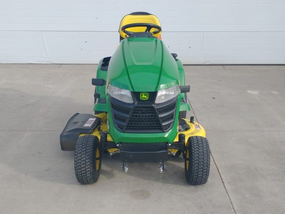 2020 John Deere X330 Equipment Image0