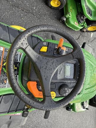 Image of John Deere X330 equipment image 4