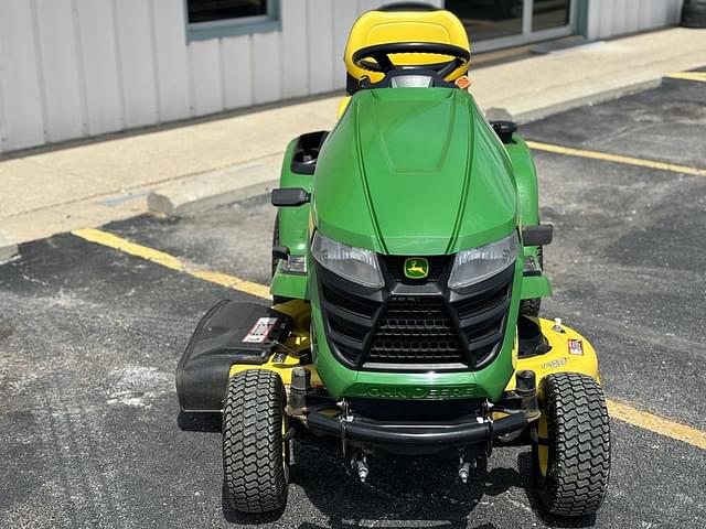 Image of John Deere X330 equipment image 2