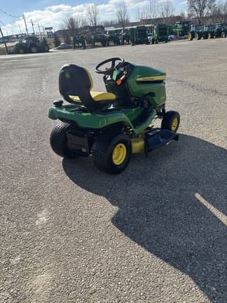 Image of John Deere X330 equipment image 3