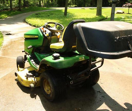 Image of John Deere X350 equipment image 1