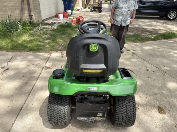 Image of John Deere X350 equipment image 3