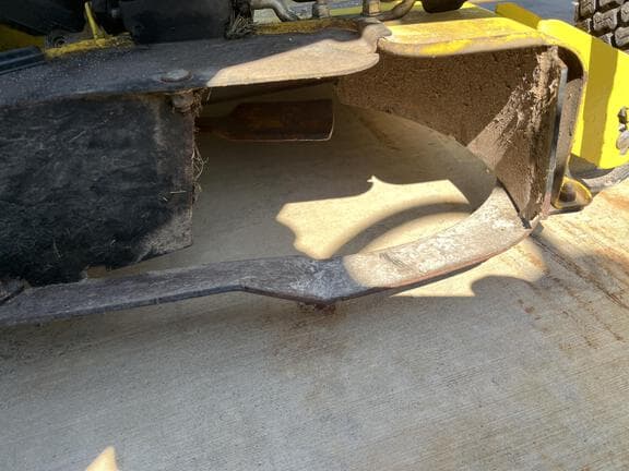 Image of John Deere X350 equipment image 1