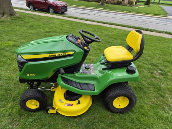 Image of John Deere X350 equipment image 4