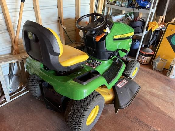 Image of John Deere X350 equipment image 1