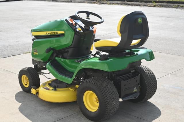 Image of John Deere X350 equipment image 4