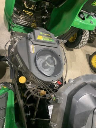 Image of John Deere X354 equipment image 3