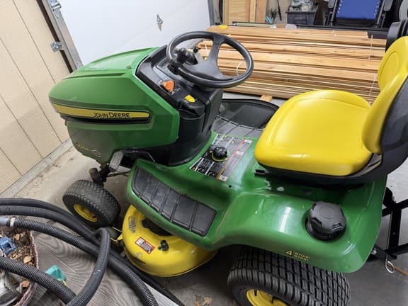 Image of John Deere X354 equipment image 2