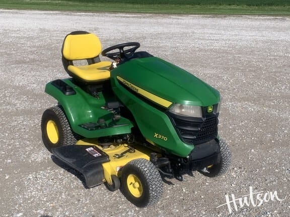 2020 John Deere X370 Equipment Image0