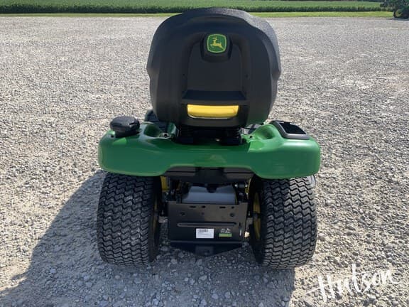 Image of John Deere X370 equipment image 3
