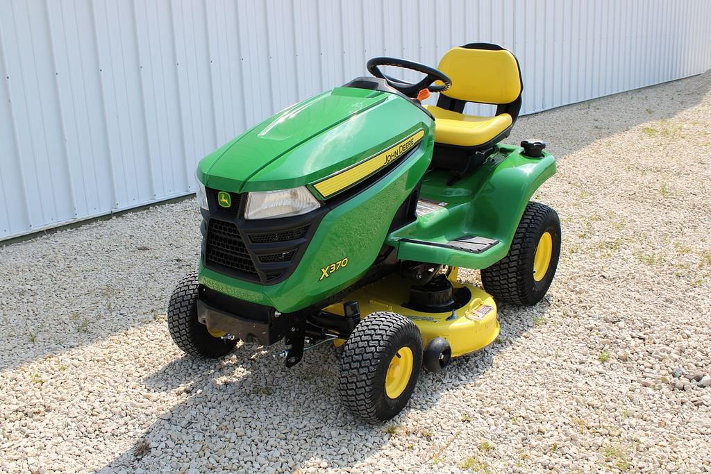 Image of John Deere X370 Primary image