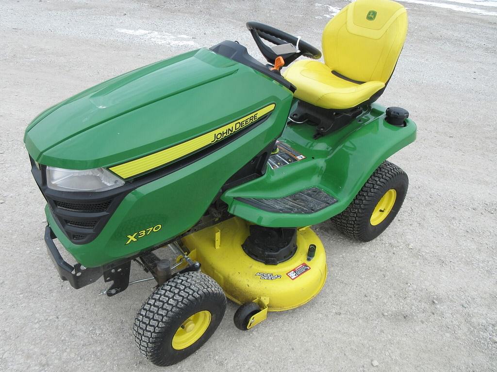 Image of John Deere X370 Primary image