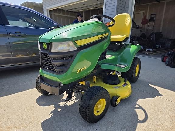 Image of John Deere X370 Primary Image