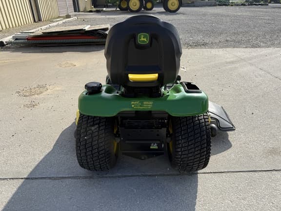 Image of John Deere X380 equipment image 3