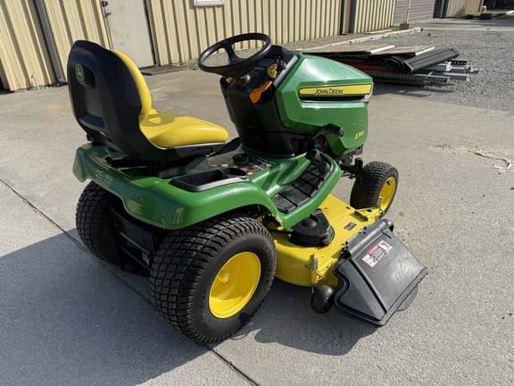 Image of John Deere X380 equipment image 4