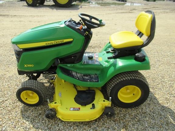 Image of John Deere X380 equipment image 4