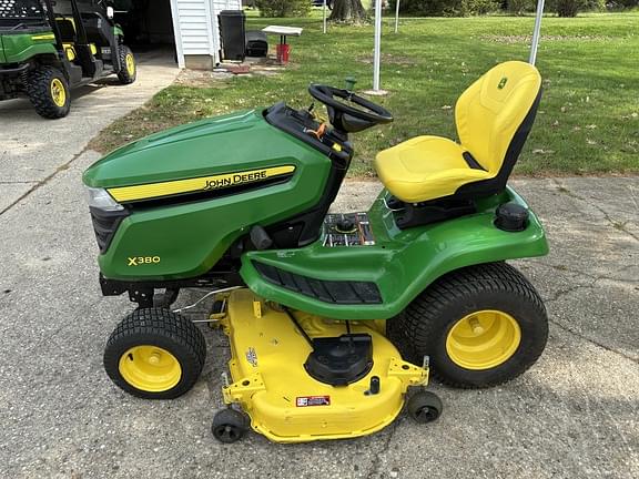 Image of John Deere X380 equipment image 1