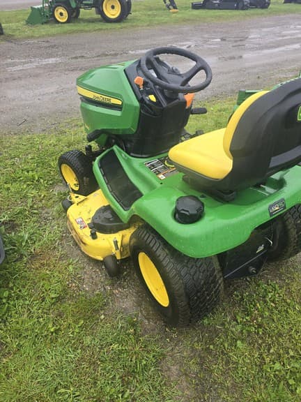 Image of John Deere X380 equipment image 2