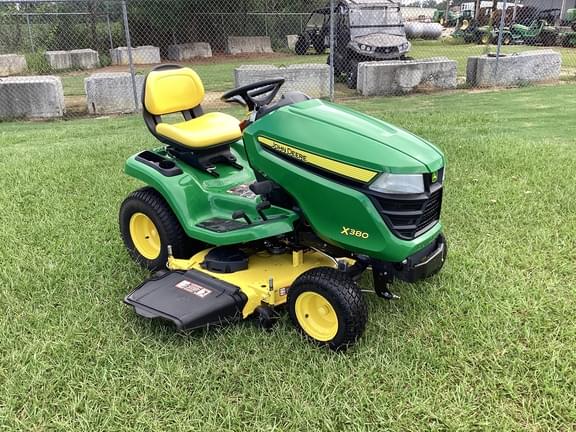Image of John Deere X380 equipment image 1