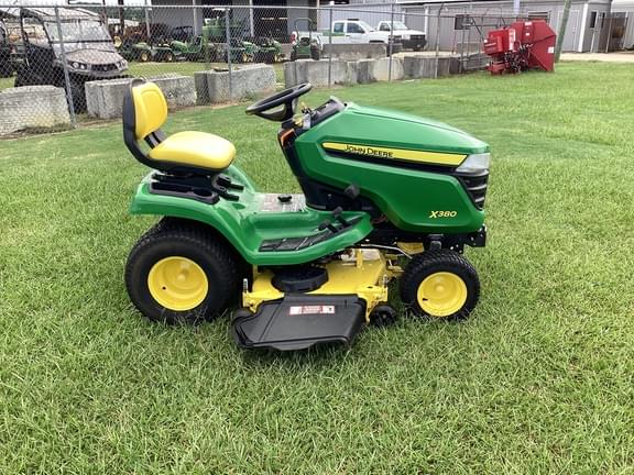 Image of John Deere X380 equipment image 3