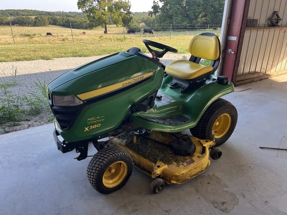 2020 John Deere X380 Equipment Image0