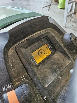 Image of John Deere X390 equipment image 4