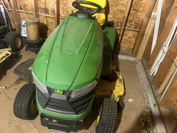 Image of John Deere X390 equipment image 1
