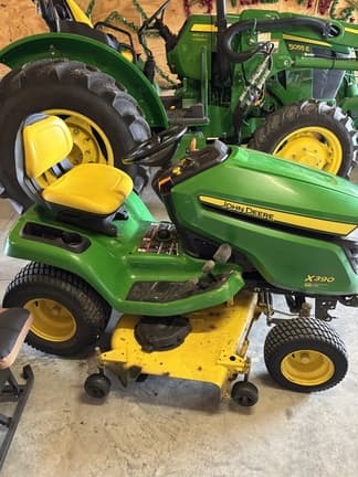 Image of John Deere X390 equipment image 3