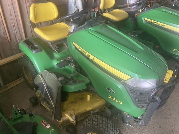 2020 John Deere X390 Equipment Image0