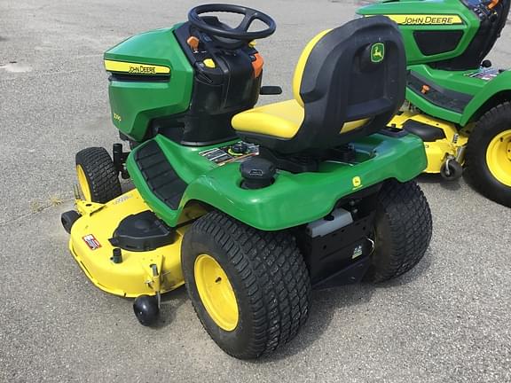 Image of John Deere X390 equipment image 3