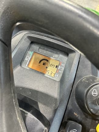 Image of John Deere X390 equipment image 3