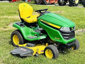 2020 John Deere X390 Equipment Image0