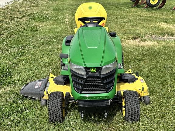 Image of John Deere X390 equipment image 1