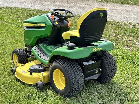 Image of John Deere X390 equipment image 4