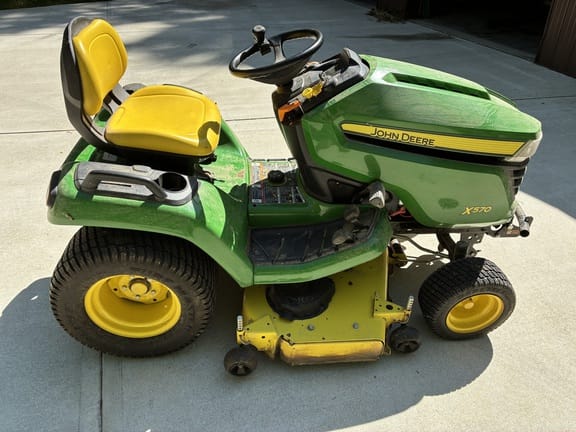 2020 John Deere X570 Equipment Image0