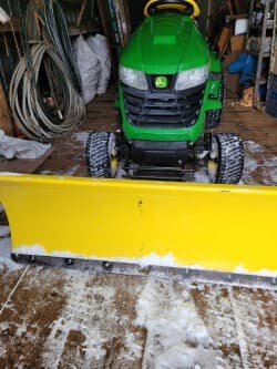 Image of John Deere X570 equipment image 4