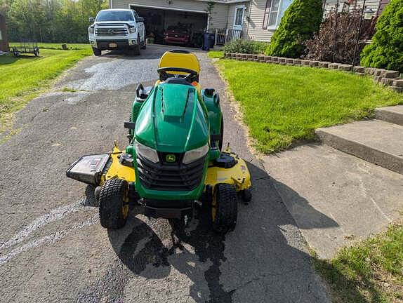 Image of John Deere X570 equipment image 2
