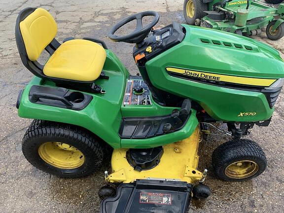 Image of John Deere X570 equipment image 1