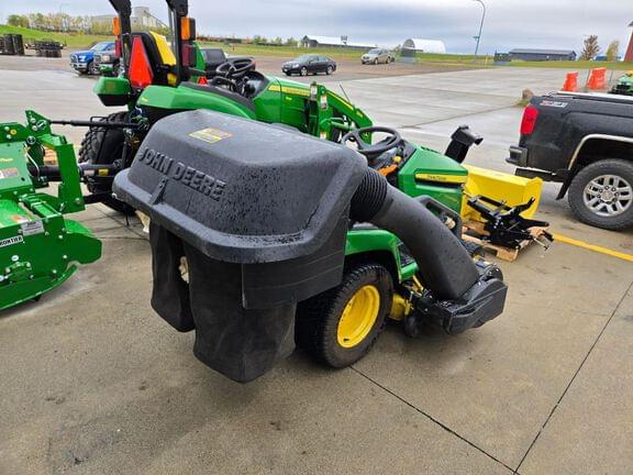 Image of John Deere X570 equipment image 4