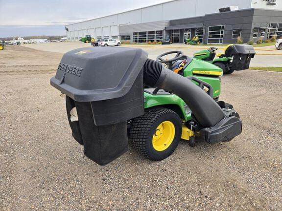 Image of John Deere X570 equipment image 3