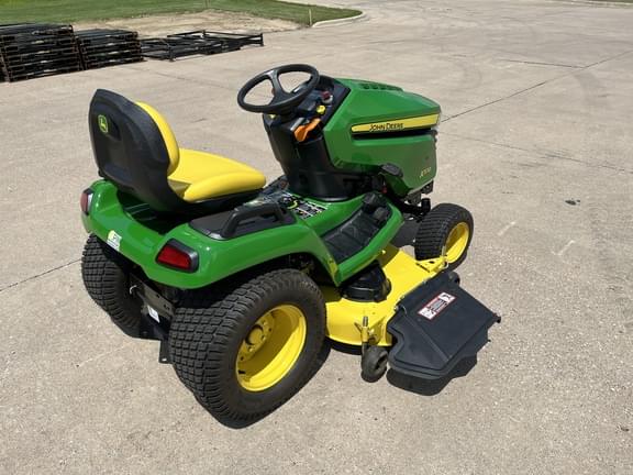 Image of John Deere X570 equipment image 4