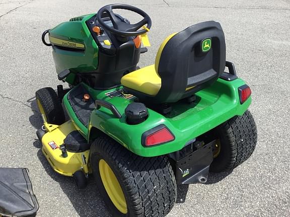 Image of John Deere X570 equipment image 3