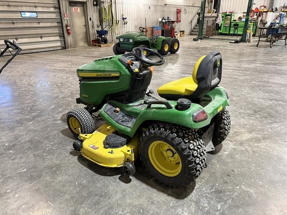 Image of John Deere X580 equipment image 4